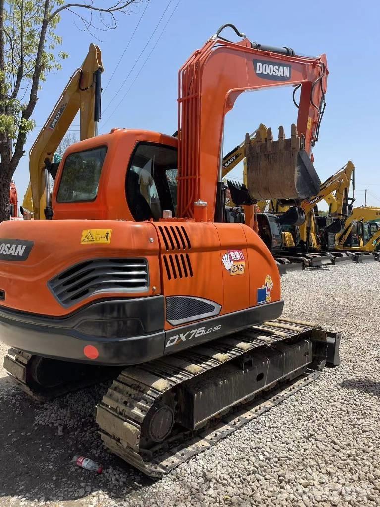 Doosan DX75 Міні-екскаватори < 7т