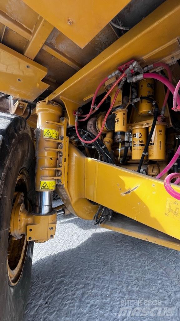 CAT 773 E Кар`єрні самоскиди