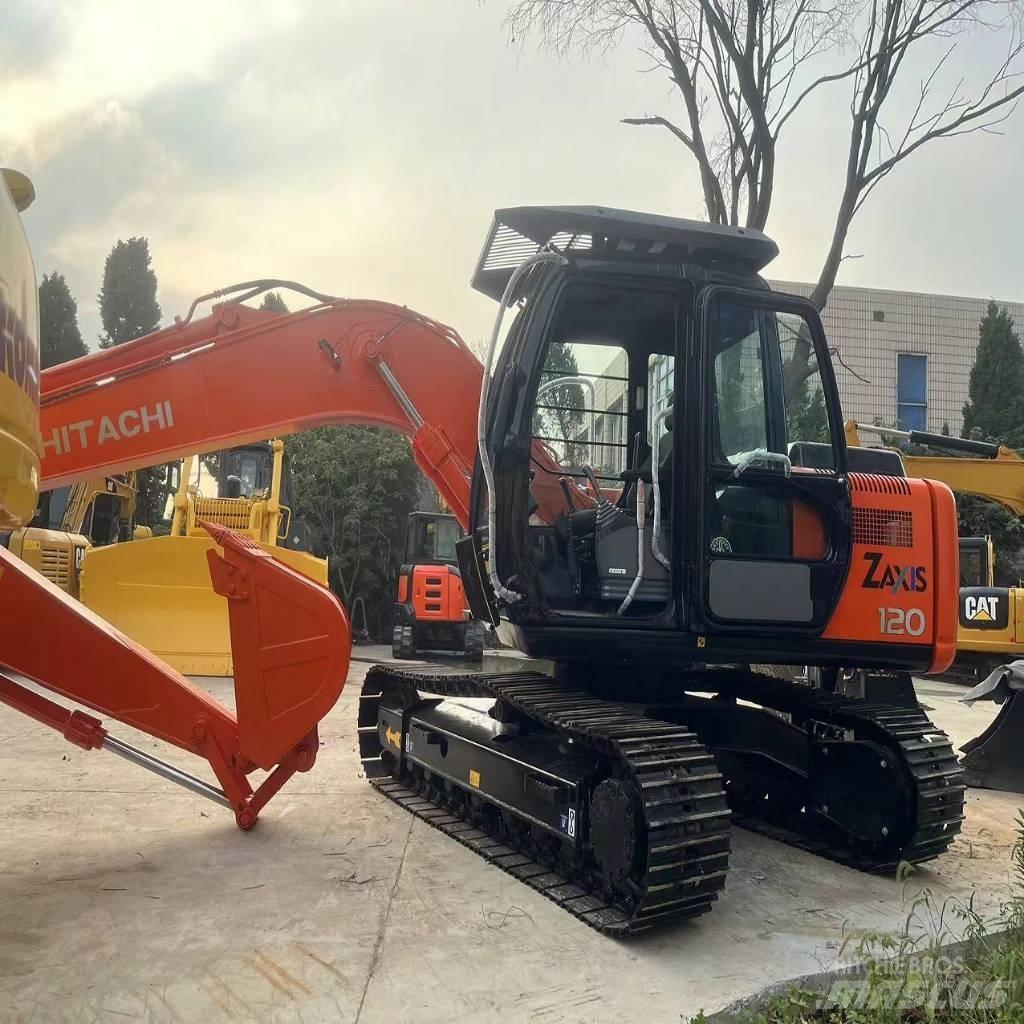 Hitachi ZX 120 Гусеничні екскаватори