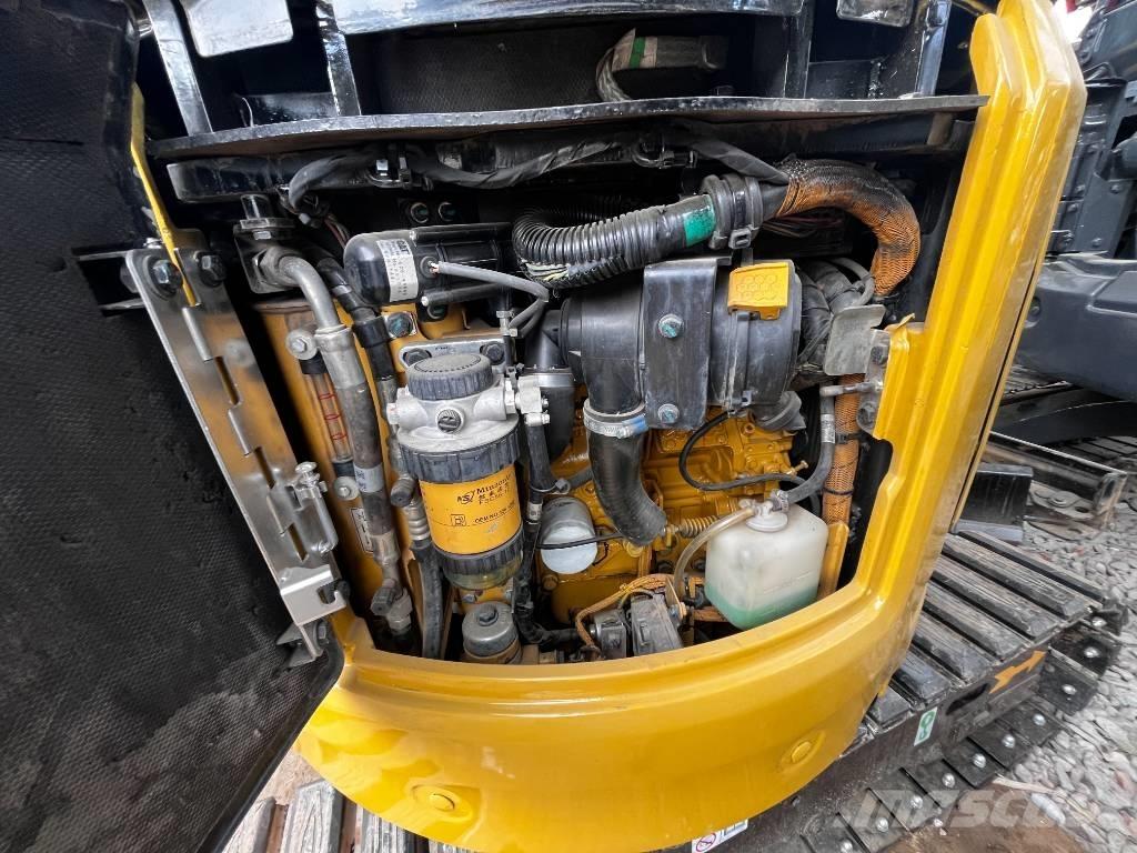 CAT 302 Гусеничні екскаватори