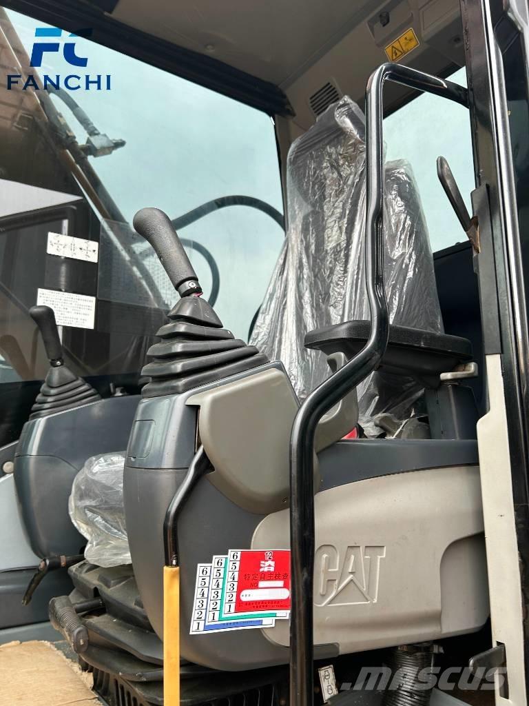 CAT 320d2 Гусеничні екскаватори