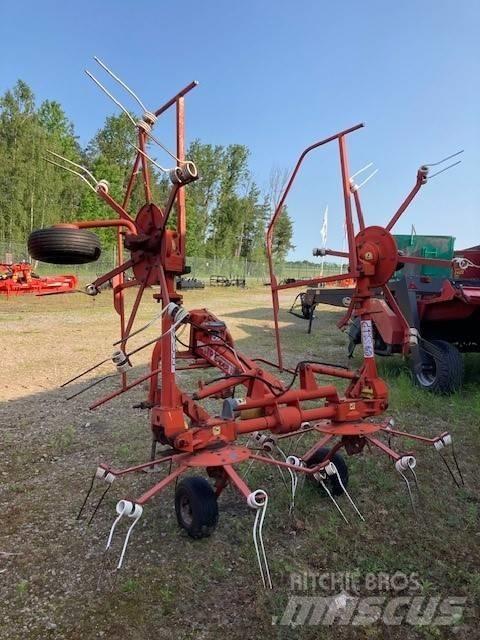 SIP 555 Граблі і сінозворушувачі