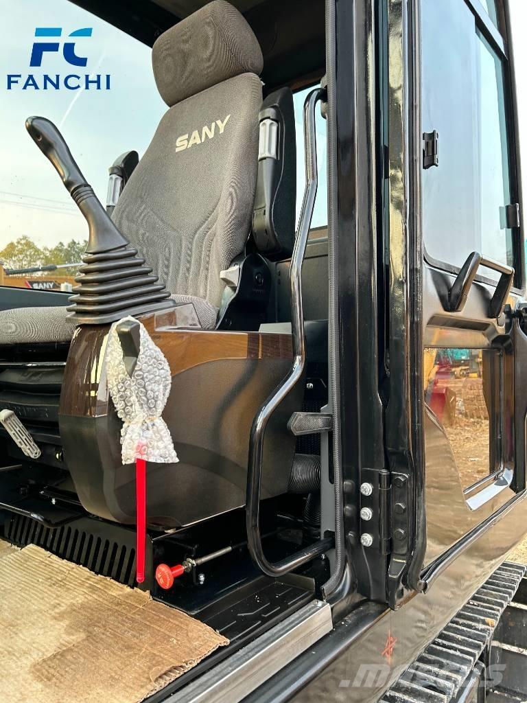 Sany 135C PRO Гусеничні екскаватори