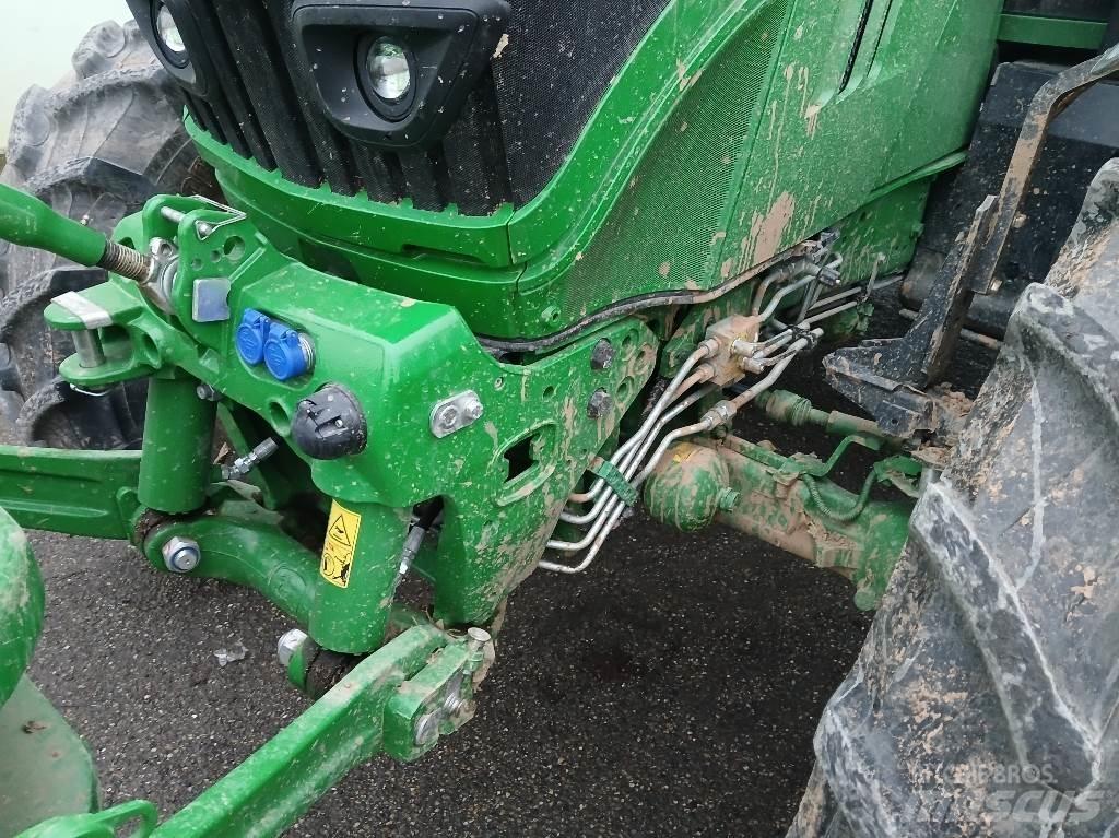 John Deere 6130M Трактори