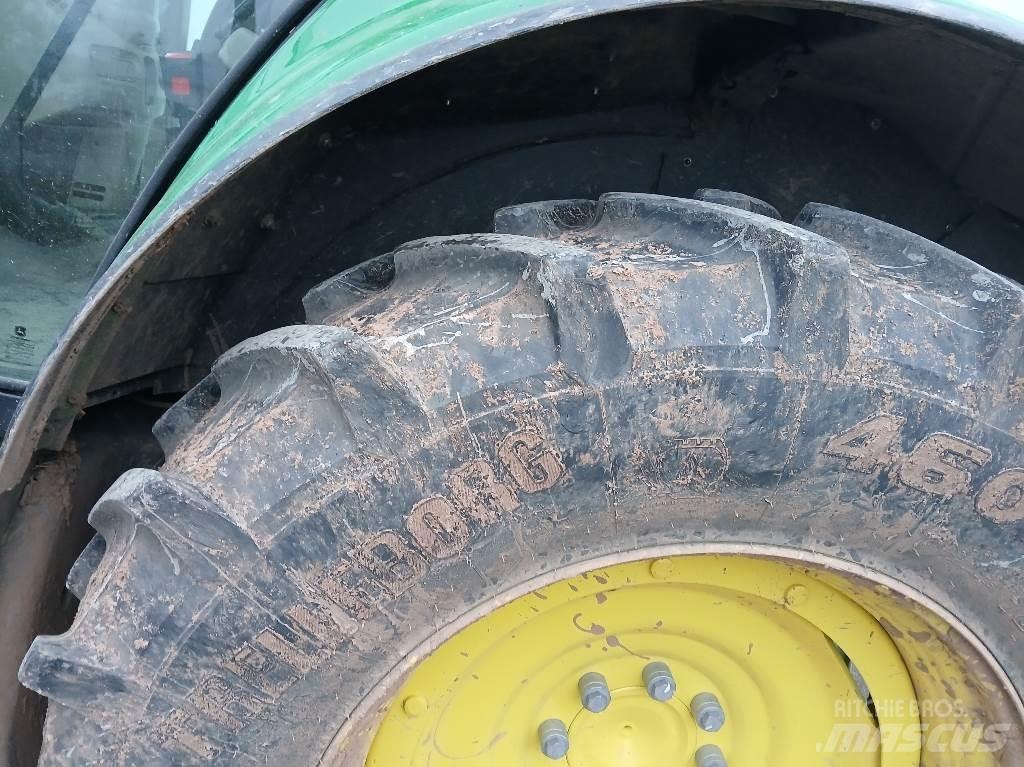 John Deere 6130M Трактори