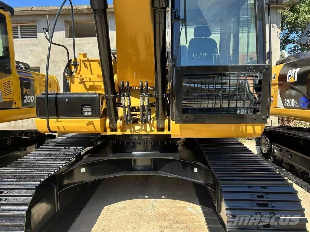 CAT 320 D Гусеничні екскаватори