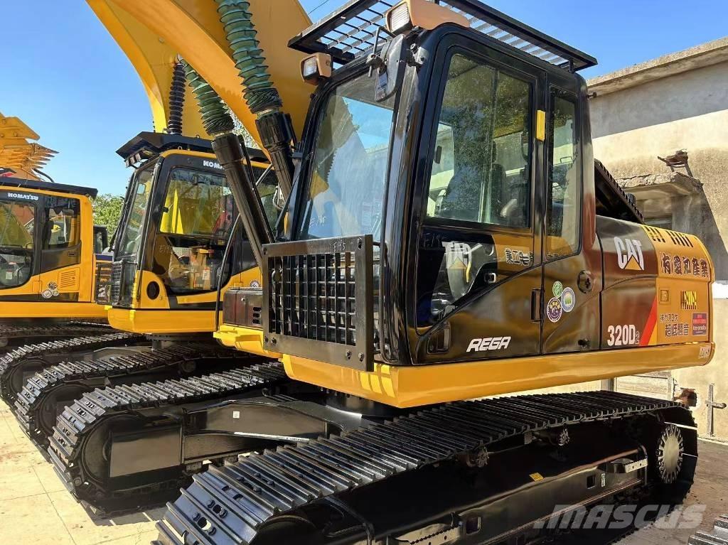 CAT 320 D Гусеничні екскаватори