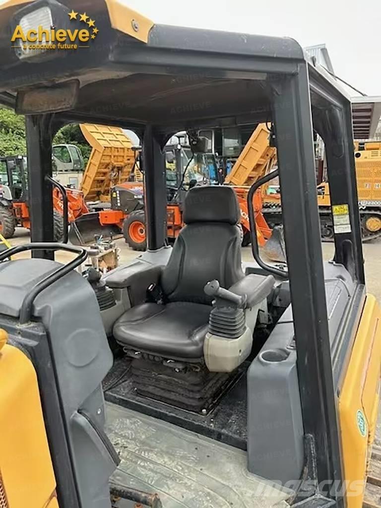 CAT D 3 K 2 Гусеничні бульдозери