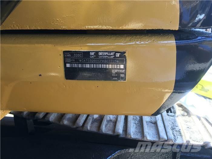 CAT 320 C L Гусеничні екскаватори