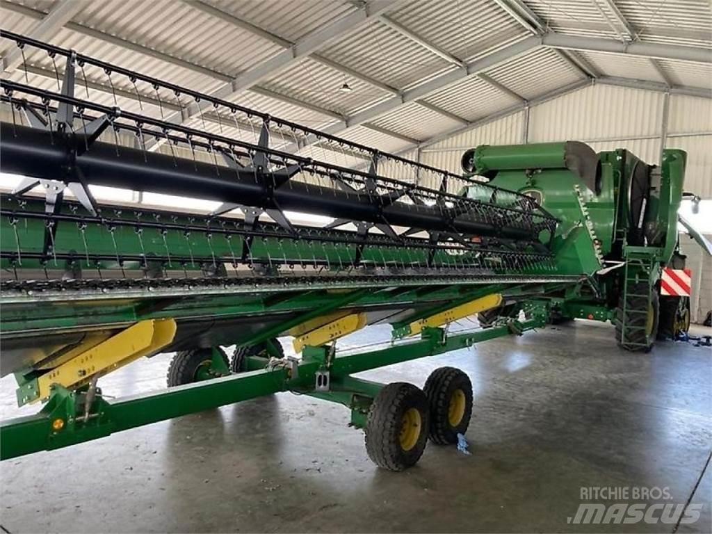 John Deere S 680 Зернозбиральні комбайни