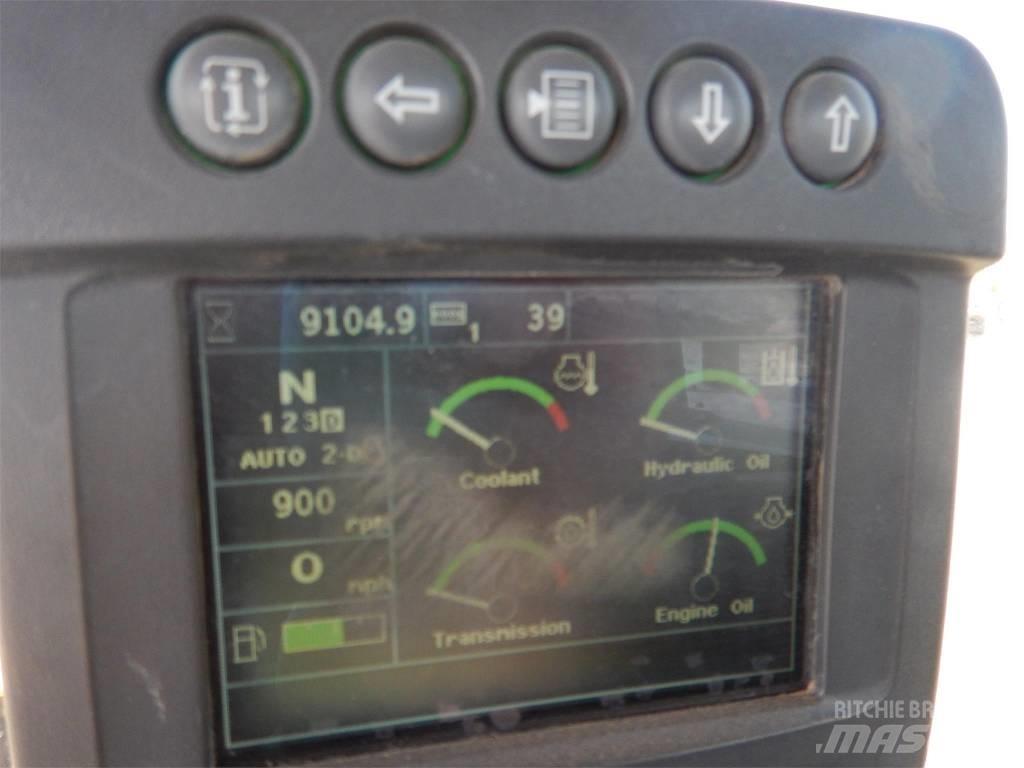 John Deere 524K Фронтальні навантажувачі