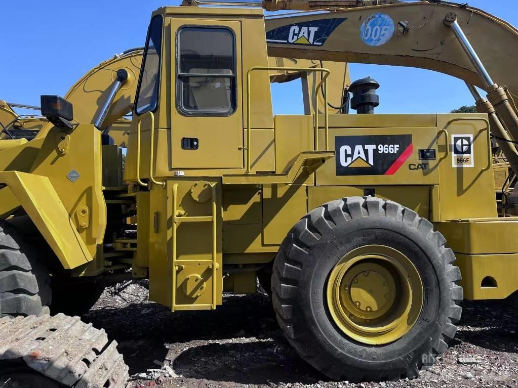CAT 966F Фронтальні навантажувачі