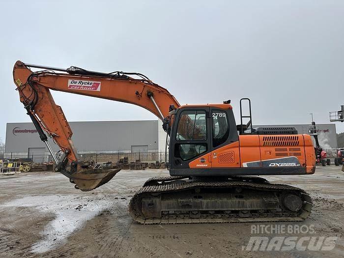 Doosan DX225LC-5 Спеціальні екскаватори