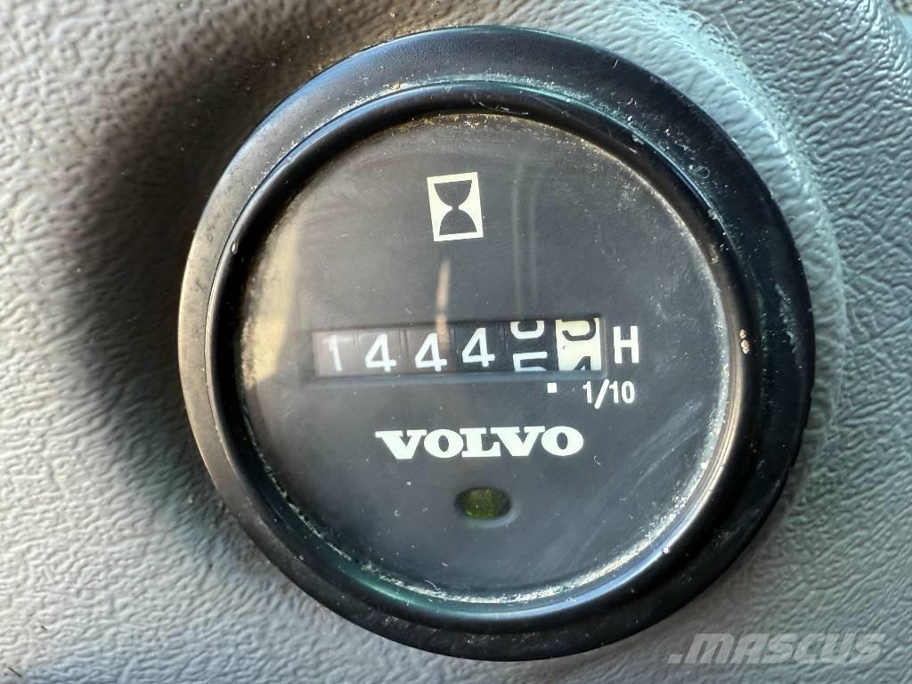 Volvo EW 160 C Колісні екскаватори
