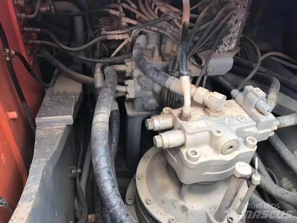 Hitachi ZX350 Гусеничні екскаватори