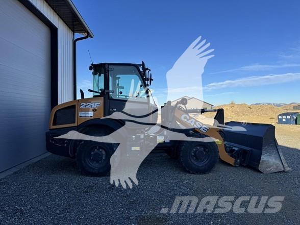 CASE 221F Фронтальні навантажувачі