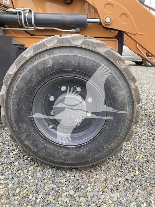 CASE 580SV Екскаватори-навантажувачі