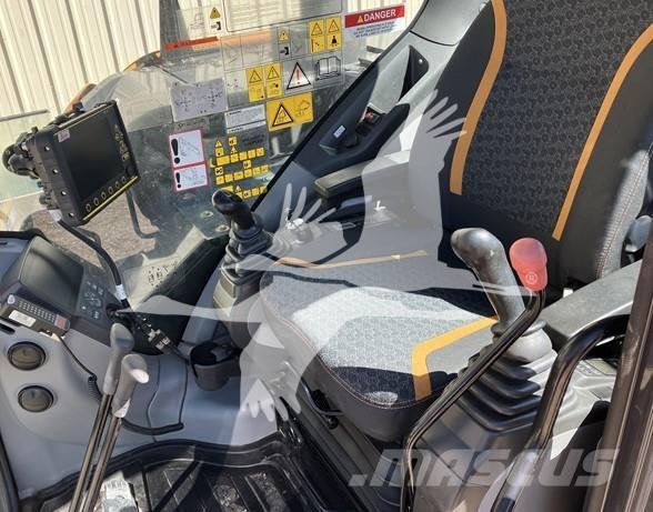 CASE CX80C Гусеничні екскаватори