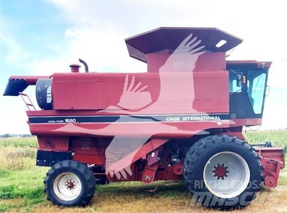 Case IH 1680 Зернозбиральні комбайни