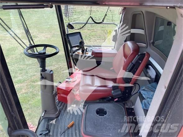 Case IH 8240 Зернозбиральні комбайни