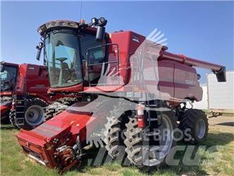 Case IH 8250 Зернозбиральні комбайни