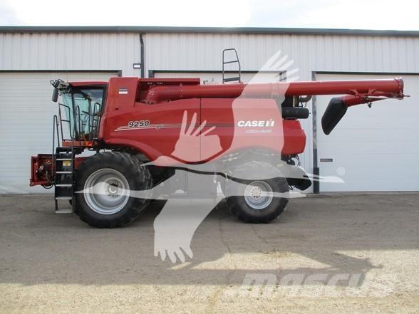 Case IH 9250 Зернозбиральні комбайни