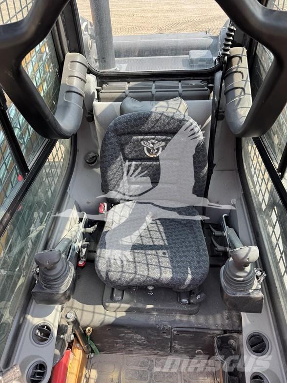 CASE TV450B Міні-навантажувачі