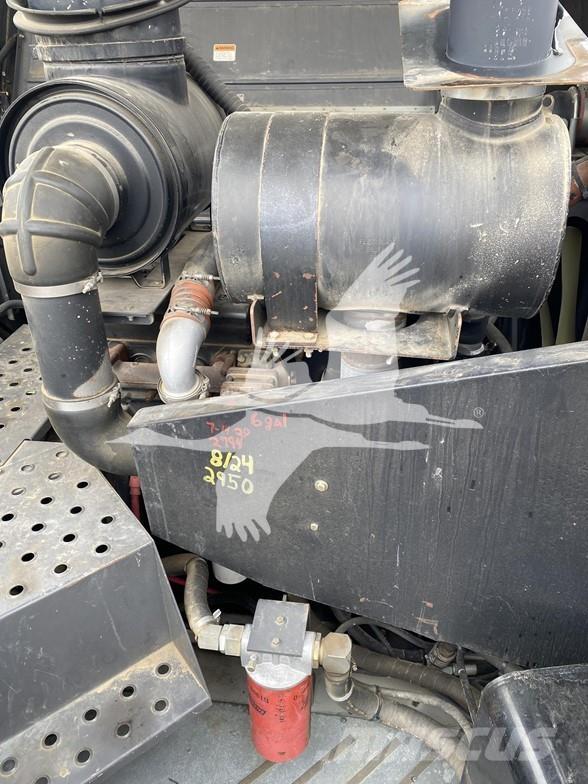 Gleaner R65 Зернозбиральні комбайни