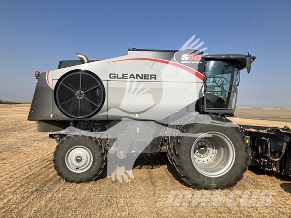 Gleaner S98 Зернозбиральні комбайни