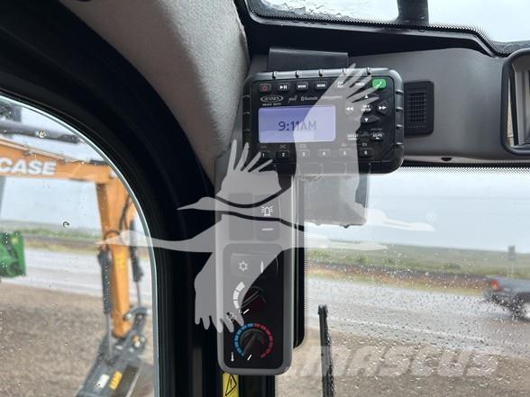 JCB 215 Міні-навантажувачі