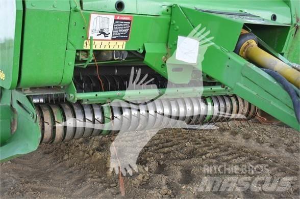 John Deere 567 Рулонні прес-підбирачі