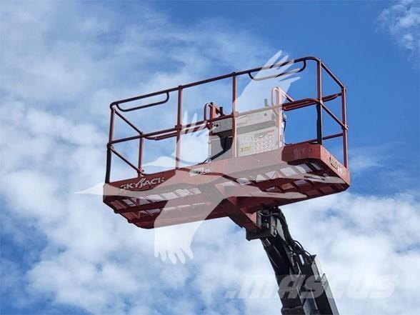 SkyJack SJ82T Телескопічні підйомники