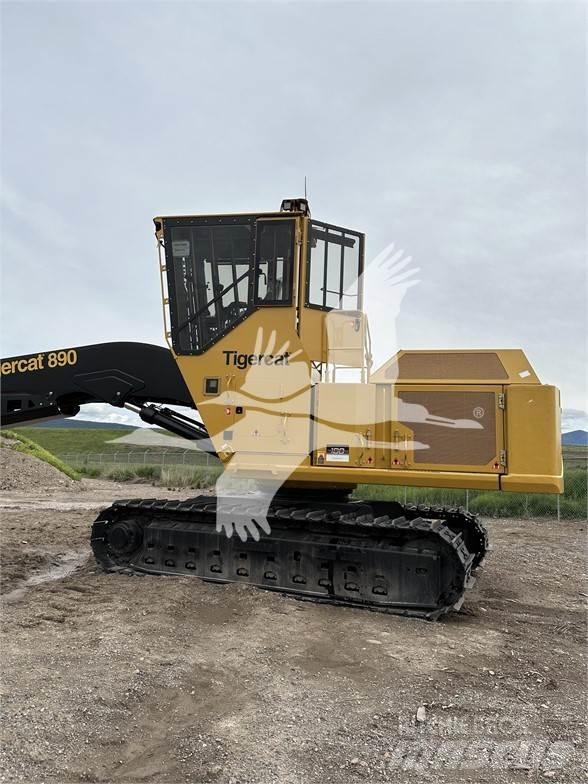 Tigercat 890 Лісонавантажувачі
