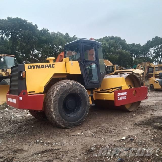 Dynapac CA 251 D Грунтові котки
