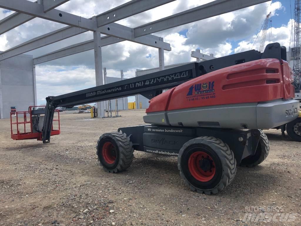 SkyJack SJ 66 T Колінчаті підйомники