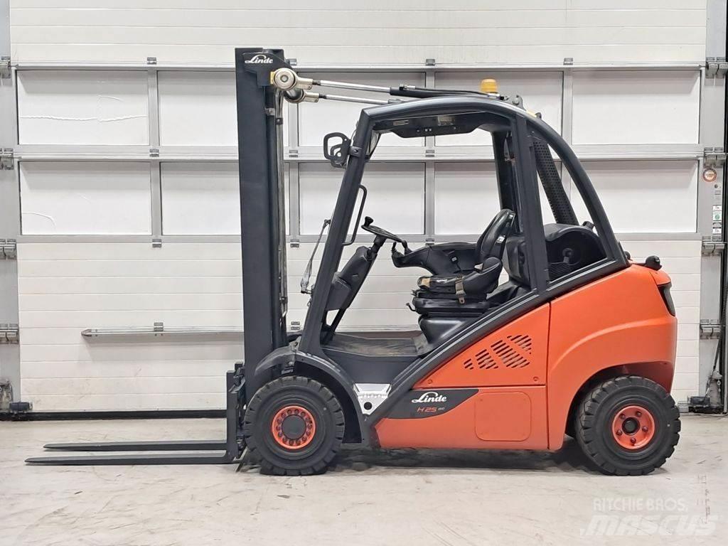 Linde H25T-02 Газові навантажувачі