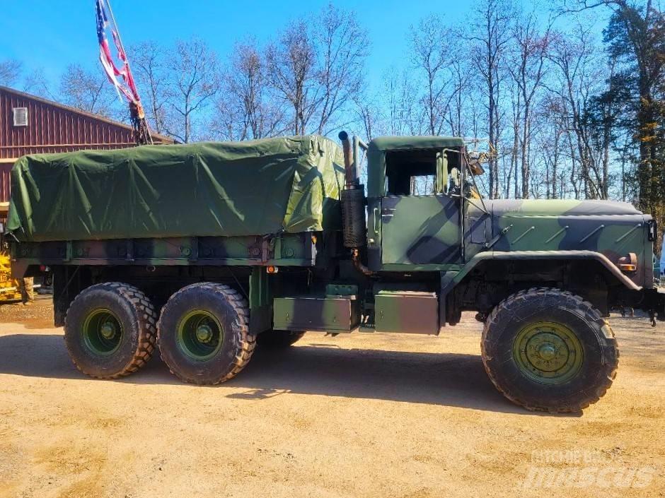 BMY M925A2 Фургони