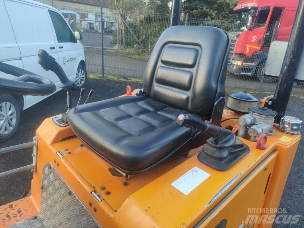 Knikmops KM 130 Малі навантажувачі