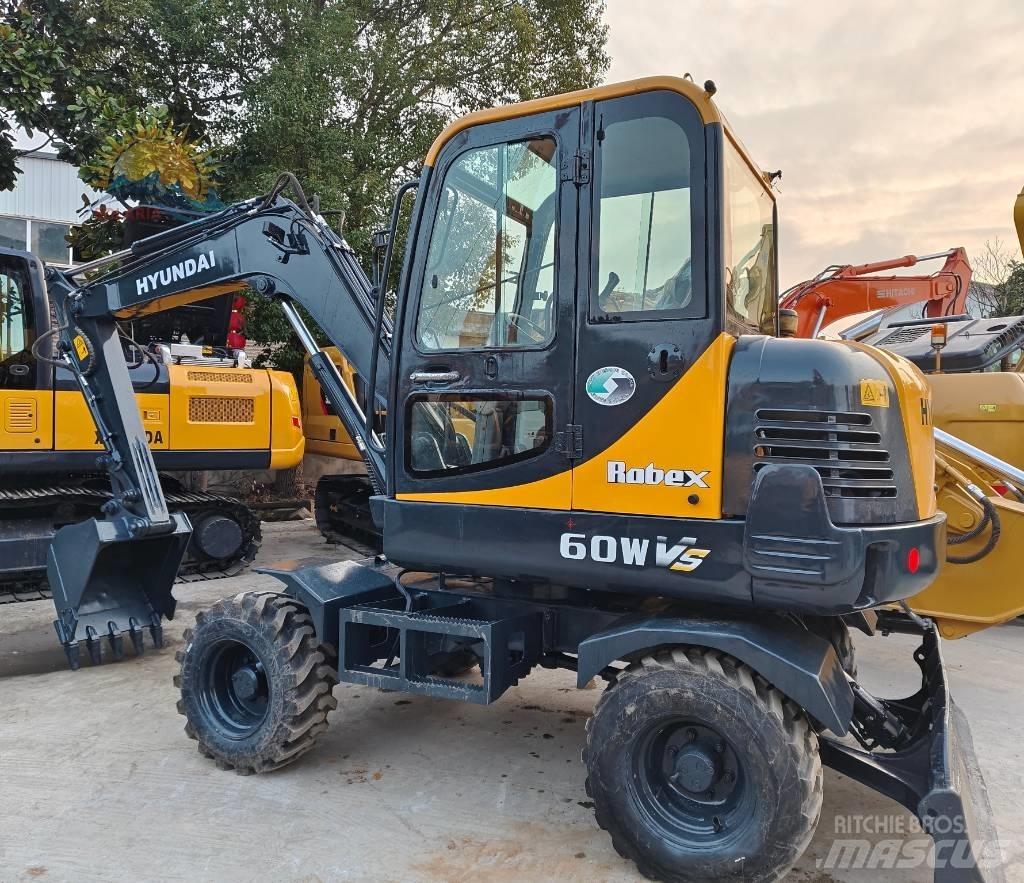 Hyundai R 60 W Колісні екскаватори
