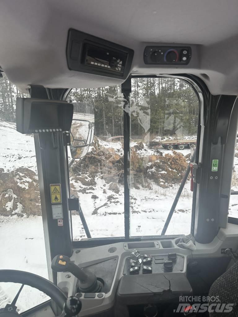 CAT 950 Фронтальні навантажувачі