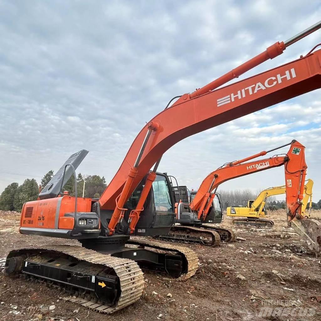 Hitachi ZX 240 Гусеничні екскаватори