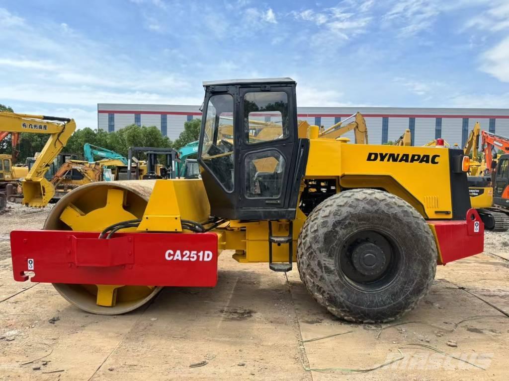 Dynapac CA251D Грунтові котки