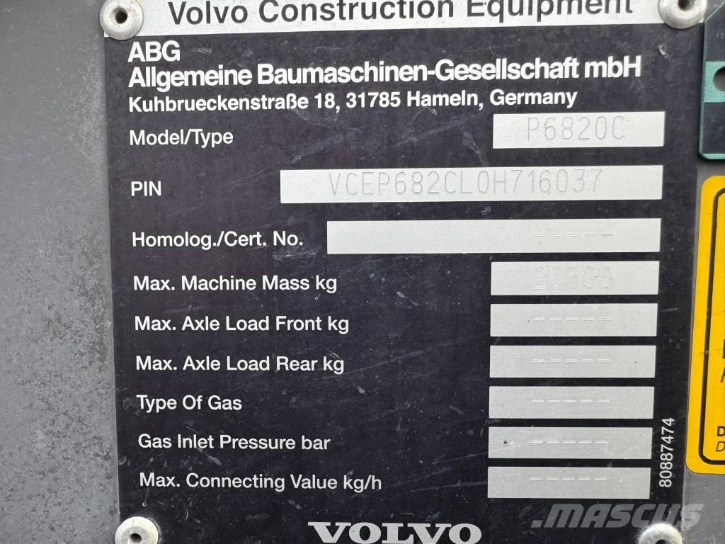 Volvo P 6820 C Асфальтовкладачі