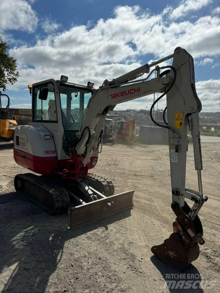 Takeuchi TB 230 Міні-екскаватори < 7т