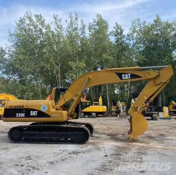 CAT 320 C Гусеничні екскаватори