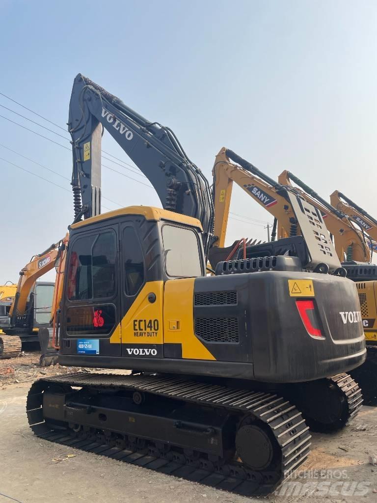 Volvo EC 140 Гусеничні екскаватори