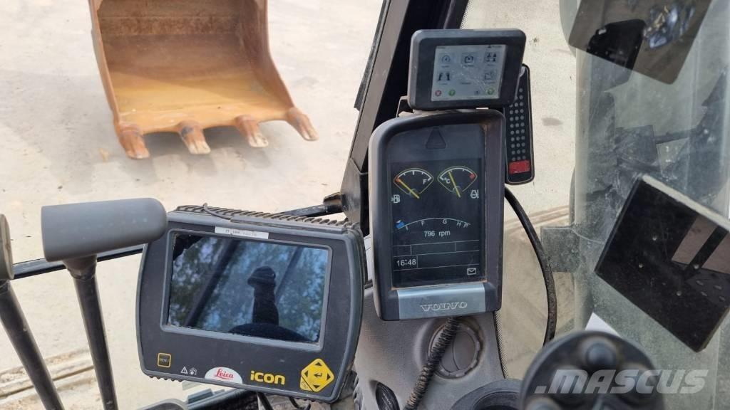 Volvo EC 300 D L Гусеничні екскаватори