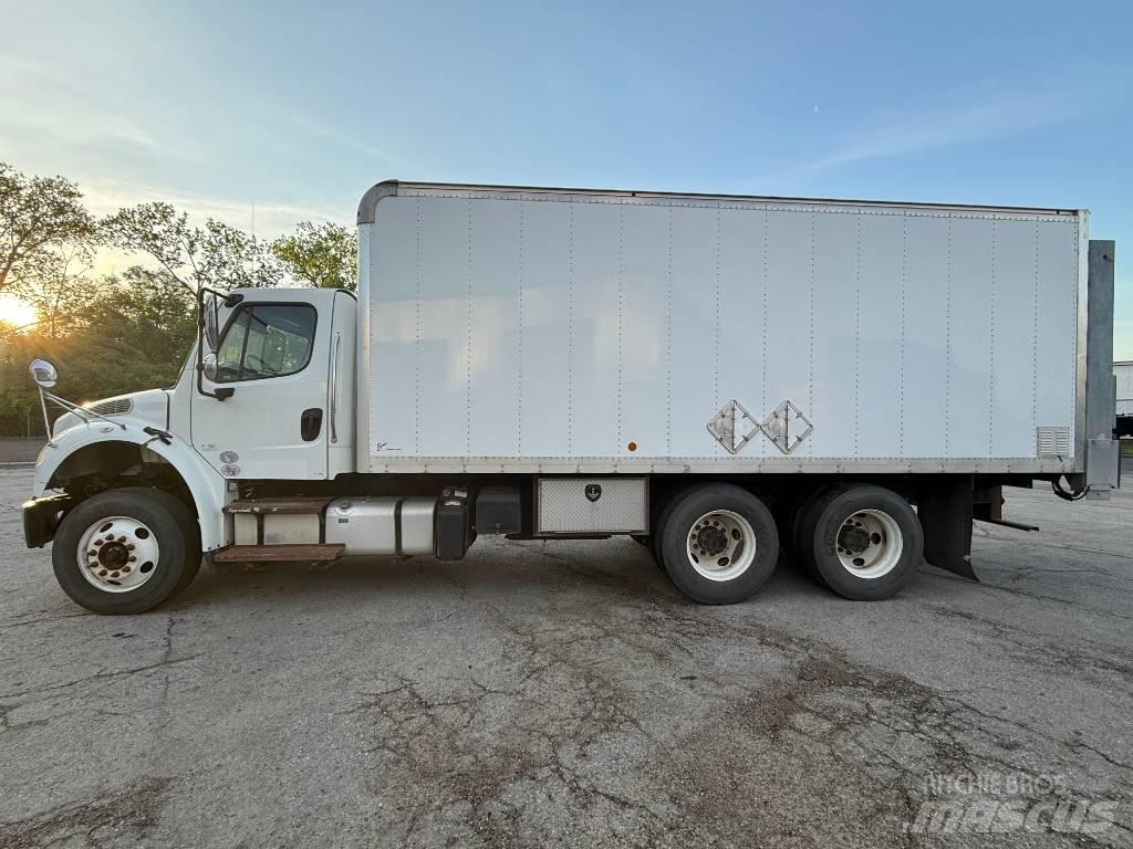 Freightliner M 106 Фургони