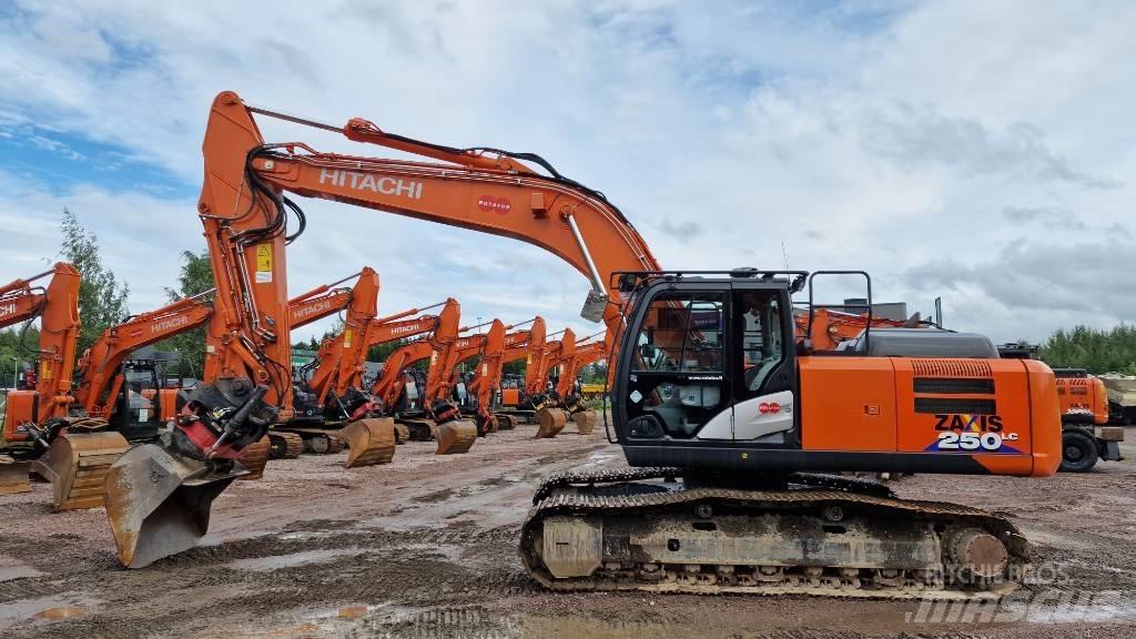Hitachi ZX250LC-6 Гусеничні екскаватори