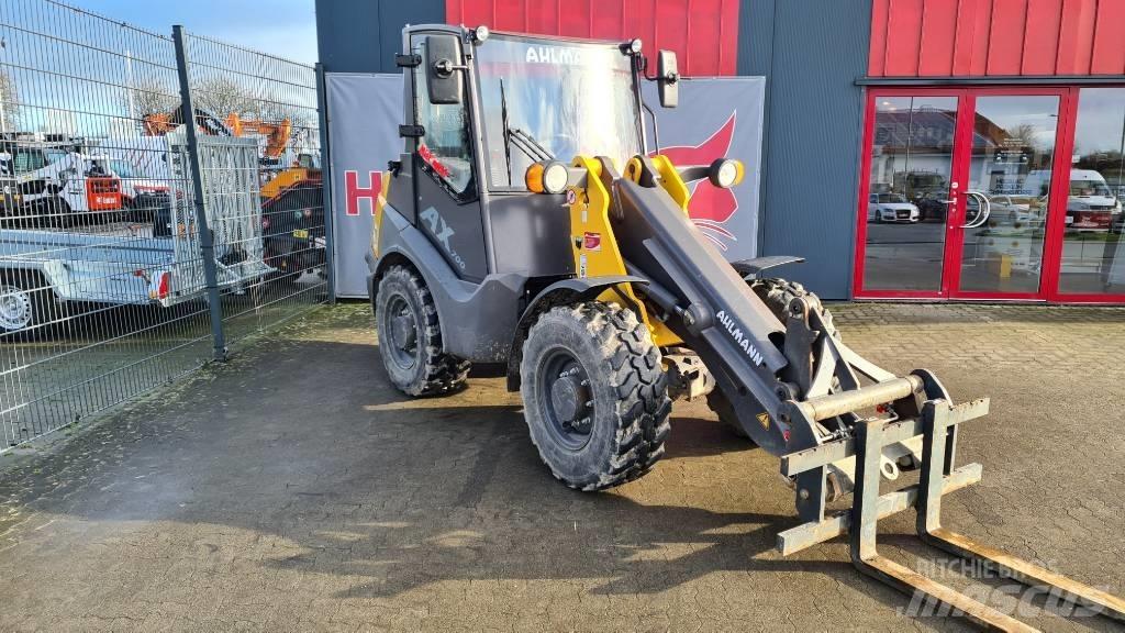 Mecalac AX 700 Фронтальні навантажувачі